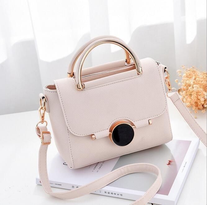 Chic & Practical: Unveiling the Perfect Lady Shoulder Bag